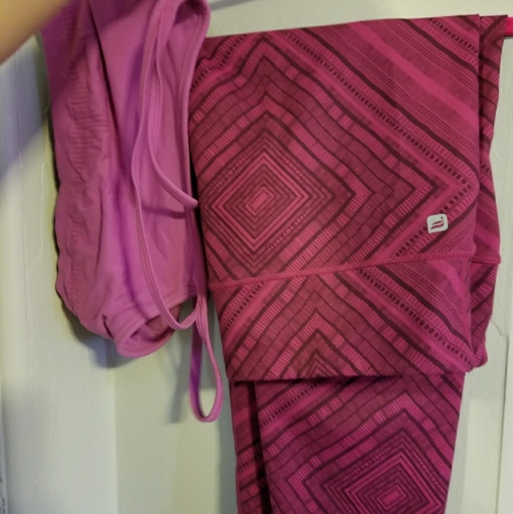 HUGE LOT of Fabletics XL leggings, tees, tanks